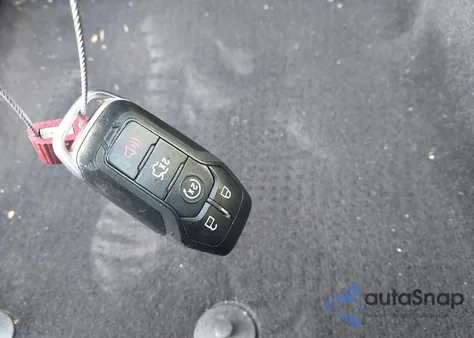 2016 Ford Mustang Ecoboost z USA, uszkodzony, nr VIN 1FA6P8TH8G5201721